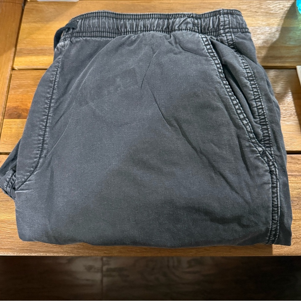 American Eagle Outfitters Black Elastic Waist Flex Pants